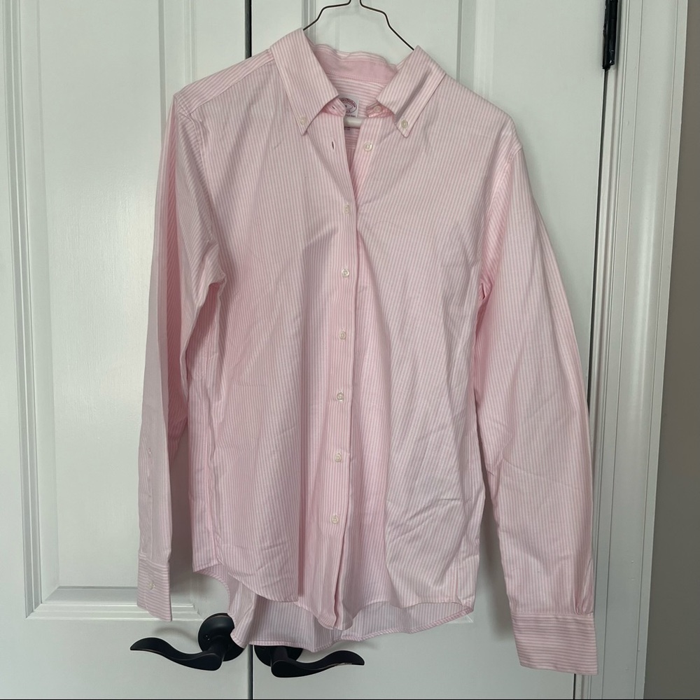Pink pin stripe Brooks Brothers size 10 women’s button down GREAT CONDITION